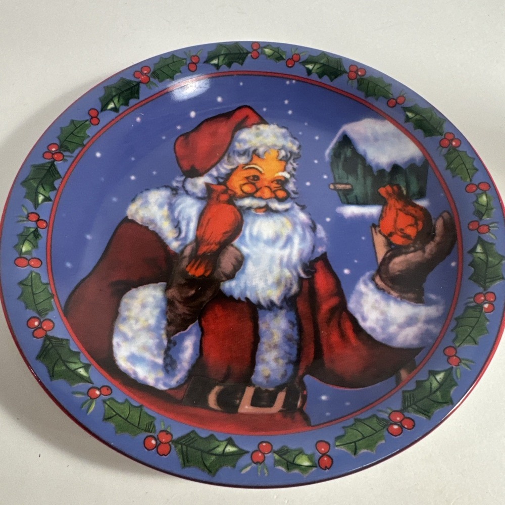 Vintage Unmarked Santa Claus Cardinal Christmas Salad Decorative Plate